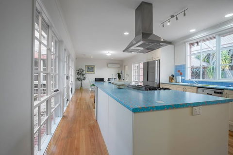 Lots Love Life Garden View Amazing Five Bedrooms - Accommodation Port Macquarie 4