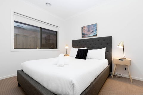 Resortstyle 4BR House With Parking@werribee - Accommodation Port Macquarie 6