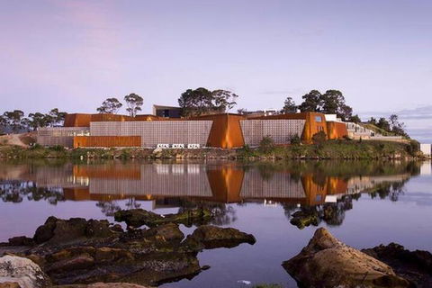 Essentially Hobart - Accommodation Port Macquarie 3