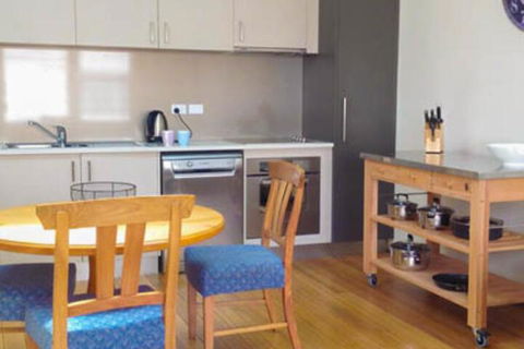 Essentially Hobart - Accommodation Port Macquarie 4