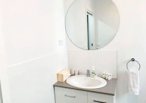 Brand New Home - 10min To Beach & Torquay - Accommodation Port Macquarie 5