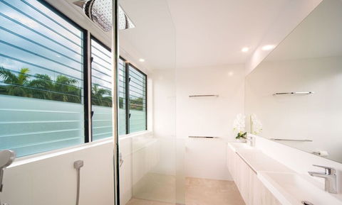 Sur La Mer Four Bedroom - Accommodation Port Macquarie 6