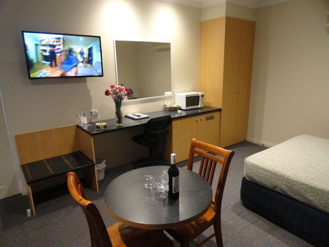 Victoria Lodge Motor Inn And Apartments - Accommodation Port Macquarie 1