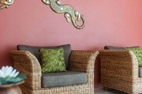 Bay Breezes - Cannonvale - Accommodation Port Macquarie 5