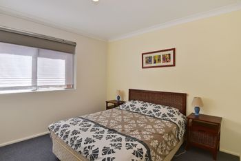 Quarter Deck Apartment 2 - Accommodation Port Macquarie 0