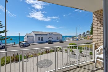 Quarter Deck Apartment 2 - Accommodation Port Macquarie 3