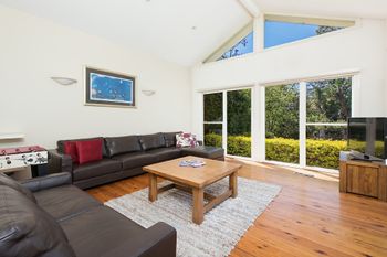 SYDNEY FAMILY HOME WITH POOL H344 - Accommodation Port Macquarie 6