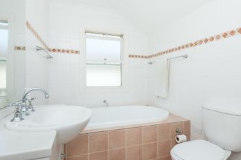 SYDNEY FAMILY HOME WITH POOL H344 - Accommodation Port Macquarie 1