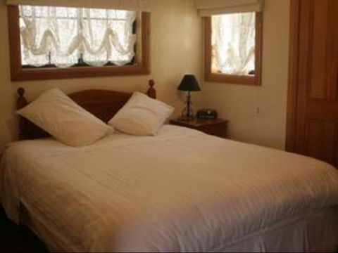 Twin Pines Cottage On Lansdowne - Accommodation Port Macquarie 1