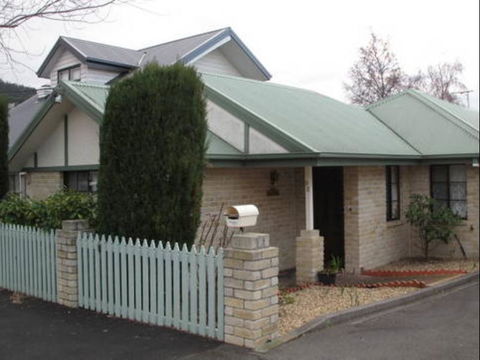 Twin Pines Cottage On Lansdowne - Accommodation Port Macquarie 2