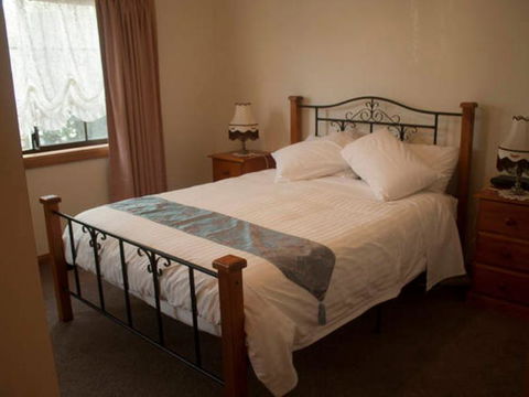 Twin Pines Cottage On Lansdowne - Accommodation Port Macquarie 3