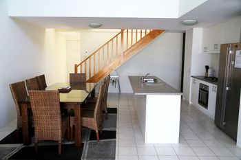 Waters Edge - Accommodation Port Macquarie 3