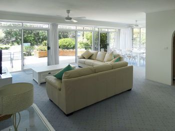 Albacore Unit 1 12 Ondine Close - Accommodation Port Macquarie 0