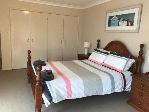 DAY DREAMING On DONLAN - Accommodation Port Macquarie 3