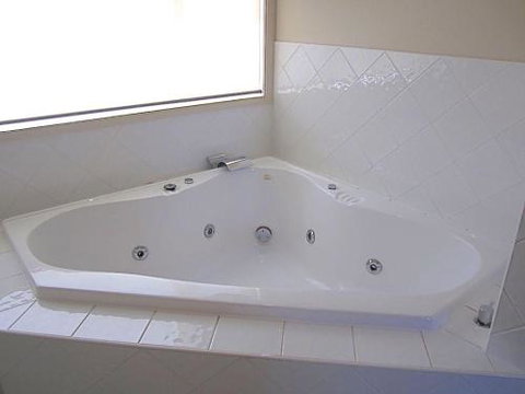 DAY DREAMING On DONLAN - Accommodation Port Macquarie 1