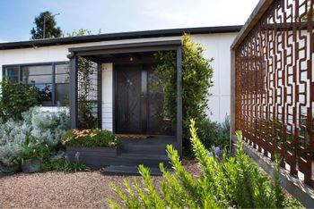 Alba House - Accommodation Port Macquarie 0