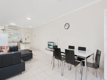 Sandy Point Road Unit 337 265 Pacific Blue - Accommodation Port Macquarie 3