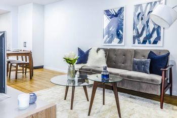 Vibrant City Pad - Accommodation Port Macquarie 5