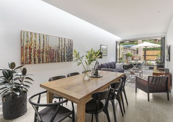Stunning Executive Home In Glebe - Accommodation Port Macquarie 0
