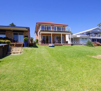 Luxury Waterfront House - Accommodation Port Macquarie 0