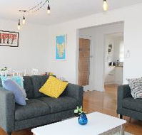 Newly Renovated Unit Waters Edge - Accommodation Port Macquarie