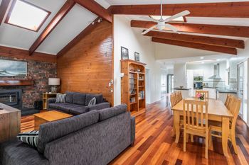 Kings Retreat - Accommodation Port Macquarie 0
