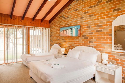 Crescent Head Resort & Conference Centre - Accommodation Port Macquarie 5