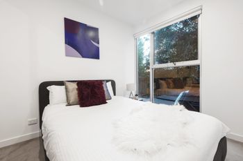 Iris Apartments By Ready Set Host - Accommodation Port Macquarie 5