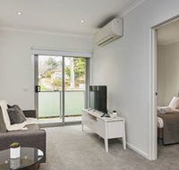 Bright  Updated 1 Bedroom Apartment - Accommodation Port Macquarie