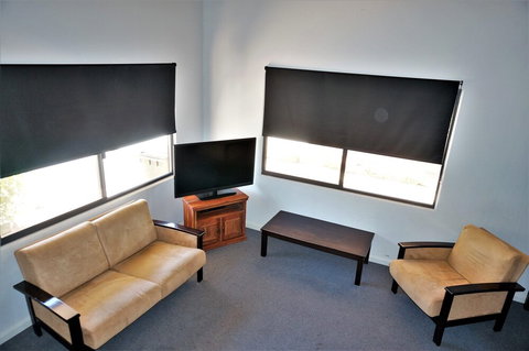 Ningaloo Breeze Villa 2 - Accommodation Port Macquarie 3