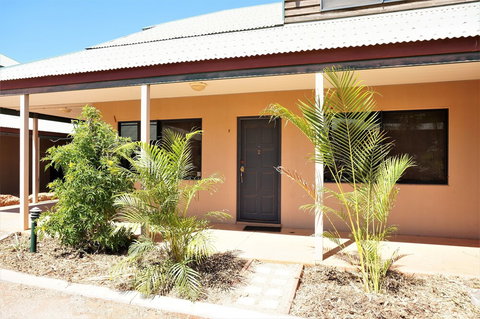 Ningaloo Breeze Villa 2 - Accommodation Port Macquarie 4