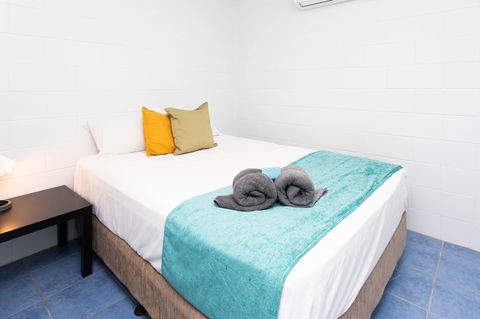 Airlie Sun & Sand Accommodation 6 - Accommodation Port Macquarie 5