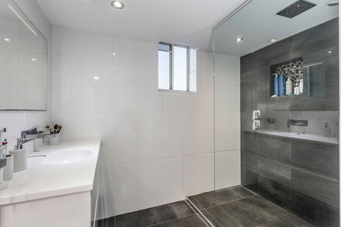 Penthouse On Suttons - Accommodation Port Macquarie 4