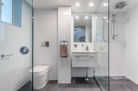 Penthouse On Suttons - Accommodation Port Macquarie 3