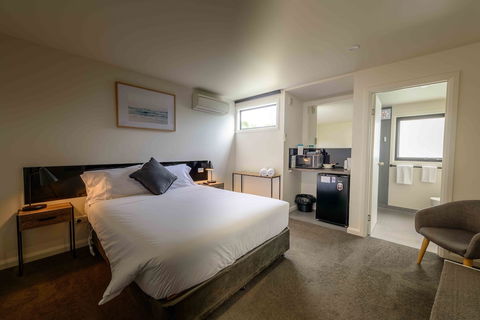Georges Bay Apartments - Accommodation Port Macquarie 2