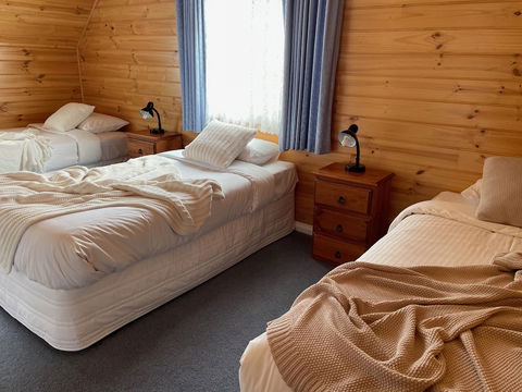 Dunes - Elegant Beach Villa With Huge Swim Spa - Accommodation Port Macquarie 5