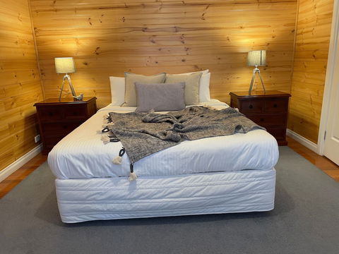 Dunes - Elegant Beach Villa With Huge Swim Spa - Accommodation Port Macquarie 3