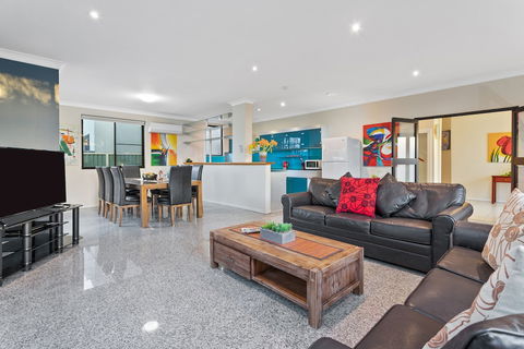 Villa De Marseilles - Melbourne - Accommodation Port Macquarie 4