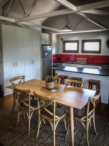 Samphire Beach House - Accommodation Port Macquarie 5