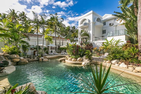 Poolside Apt In Alamanda Beachfront Resort 41 - Accommodation Port Macquarie 4