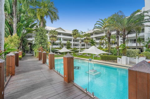 Poolside Apt In Alamanda Beachfront Resort 41 - Accommodation Port Macquarie 1