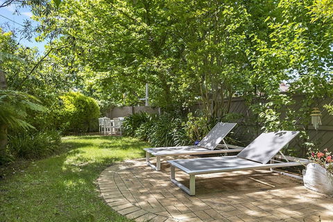 Boutique Stays - Frankie's Place - Accommodation Port Macquarie 1