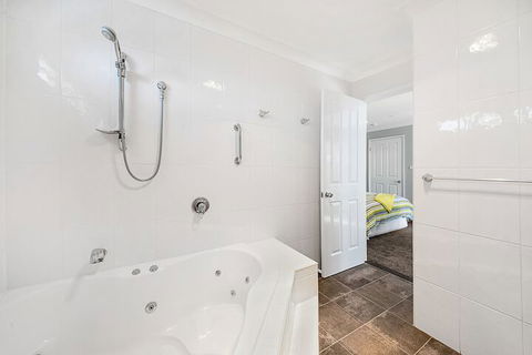 Forresters Beach Bed & Breakfast - Accommodation Port Macquarie 2