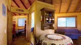 Straddie Bungalows - Accommodation Port Macquarie 1