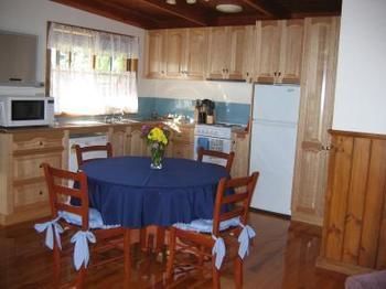 Buttercup Cottage & Private Apartment - Accommodation Port Macquarie 6