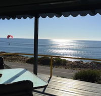 Beach Front The Wedge - Adults Only - Accommodation Port Macquarie
