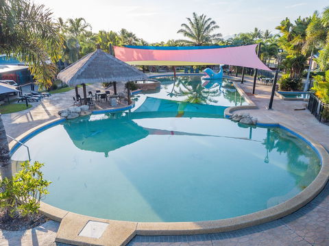 Cairns Coconut Holiday Resort - Accommodation Port Macquarie 3
