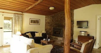 Wombat Hills Cottages - Accommodation Port Macquarie 4