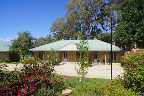 All Seasons Mansfield - Accommodation Port Macquarie 2