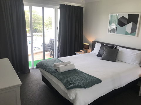 Fairways Golf & Beach Retreat - Accommodation Port Macquarie 2